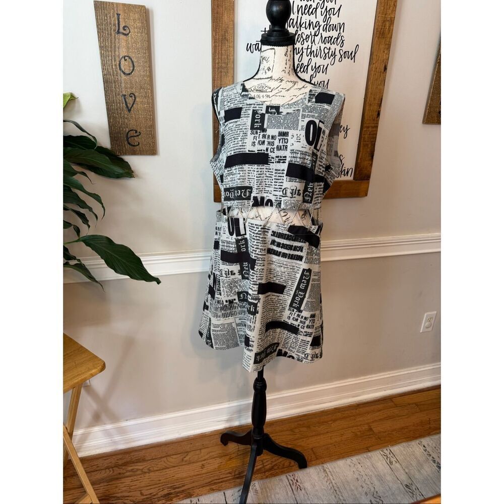 Divided by H&M Women’s Newspaper Print Chain Mini Dress Black White Size 12